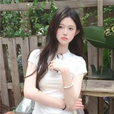 关于她
